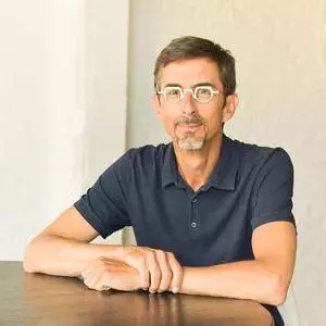 portrait dirk van hulle